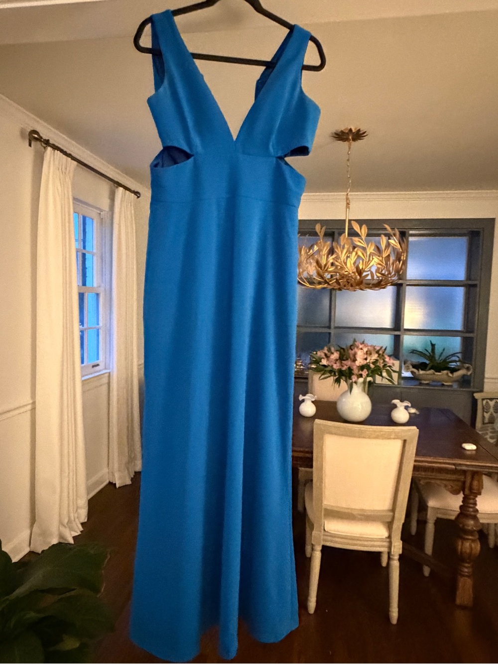 Laundry By Shelli Segal Vibrant Blue Backless V-Neck Maxi Dress